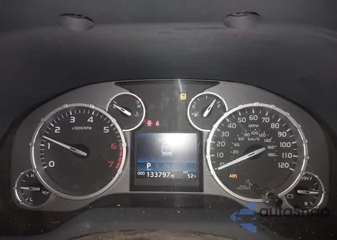 2017 Toyota Tundra Sr5 5.7L V8 z USA, uszkodzony, nr VIN 5TFDY5F12HX648692